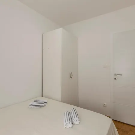 아파트 Pujanke - Large 3 Bedroom *