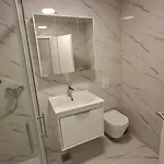 Pujanke - Large 3 Bedroom * Split