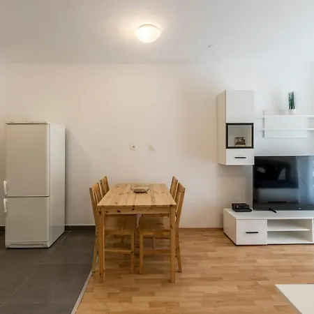 Pujanke - Large 3 Bedroom *