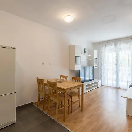 Pujanke - Large 3 Bedroom