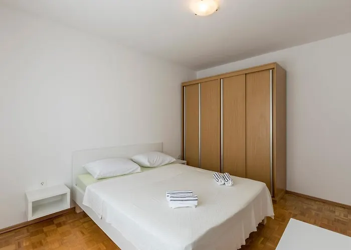 아파트 Pujanke - Large 3 Bedroom