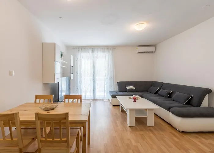 Pujanke - Large 3 Bedroom 스플리트