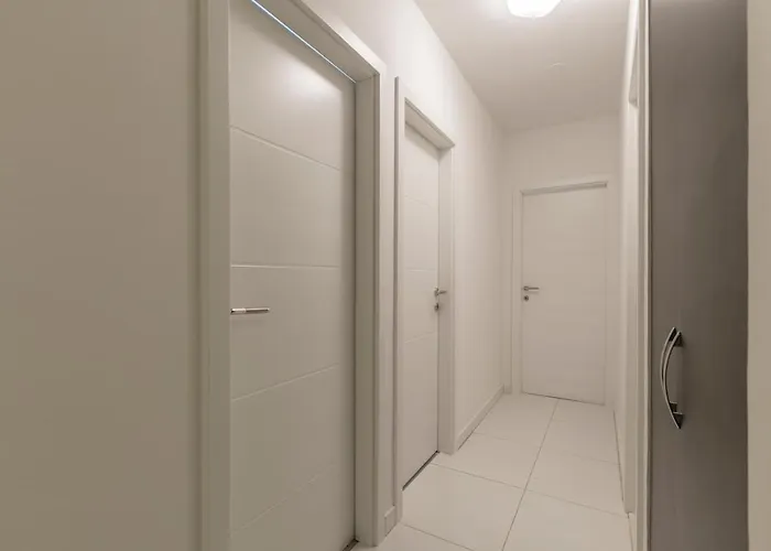 Pujanke - Large 3 Bedroom 아파트 스플리트