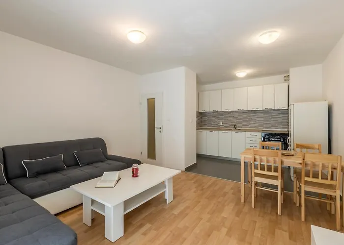 Pujanke - Large 3 Bedroom 아파트