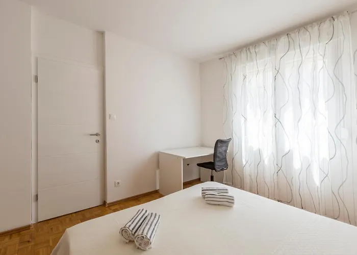 아파트 Pujanke - Large 3 Bedroom